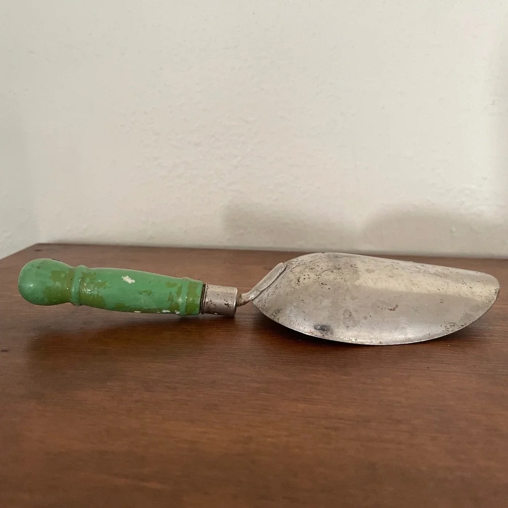 Androck Level‎ Full 1/4 Cup Vintage Scoop green wood Handle READ Distressed